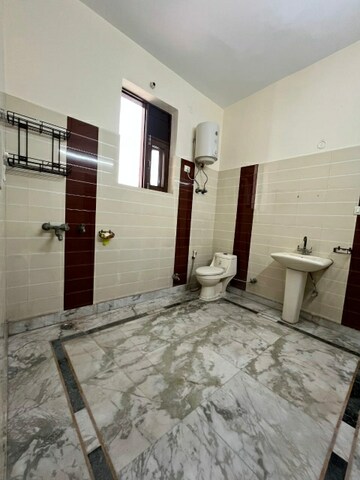 Building Lobby in 3 BHK Independent House at Sector 46 – for Rent