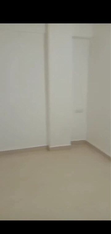  Showroom For Rent in Marine Ocean Towers, Marine Lines