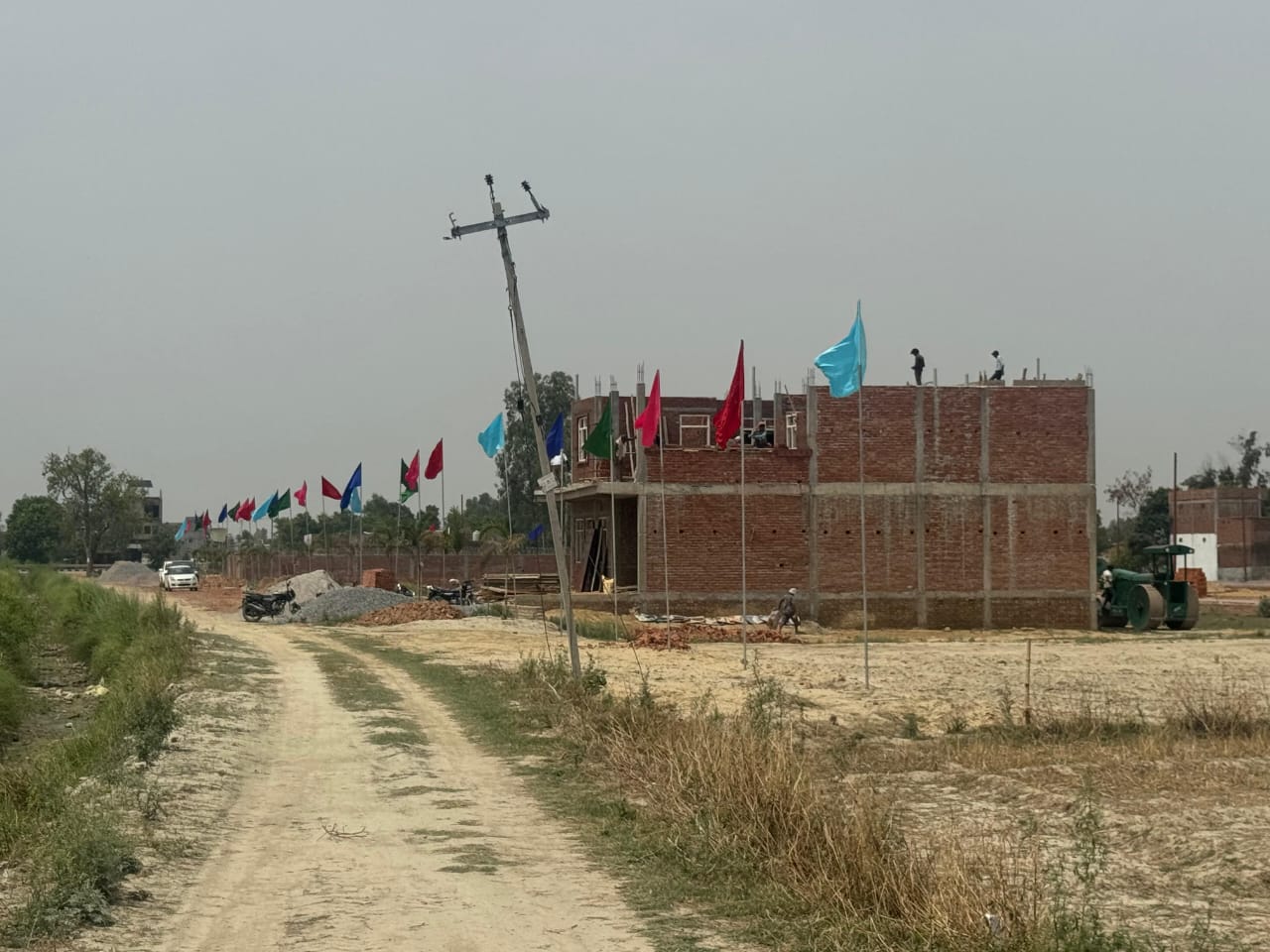 Plot For Sale in Paradise Town 