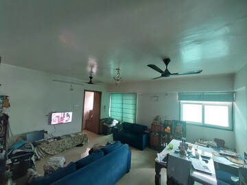 Living Room in 2 BHK Apartment at Karve Road – for Rent