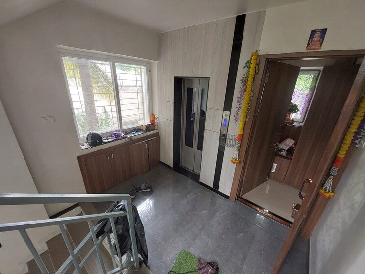 Room, karve road 2 Bedroom 700 Sq.Ft. Apartment In Karve Road Pune 8889724