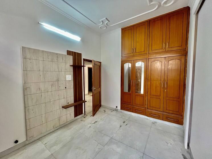 Room, dhakoli 3 Bedroom 150 Sq.Yd. Independent House In Dhakoli Zirakpur 8889783