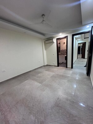 Room in 3 BHK Apartment at Emaar The Palm Drive-The Premier Terraces, Sector 66 – for Sale