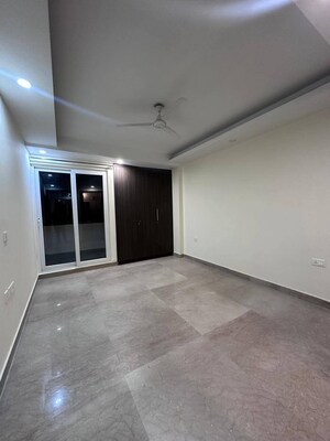 Room in 3 BHK Apartment at Emaar The Palm Drive-The Premier Terraces, Sector 66 – for Sale