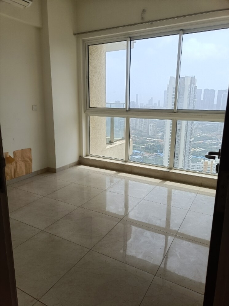 Room, lnt-crescent-bay-t4 2.5 Bedroom 1100 Sq.Ft. Apartment In Parel Mumbai 8889858