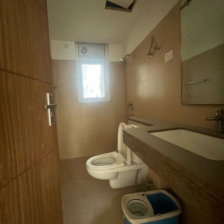 Bathroom, puri-emerald-bay 2 Bedroom 1700 Sq.Ft. Apartment In Dhanwapur Gurgaon 8889843