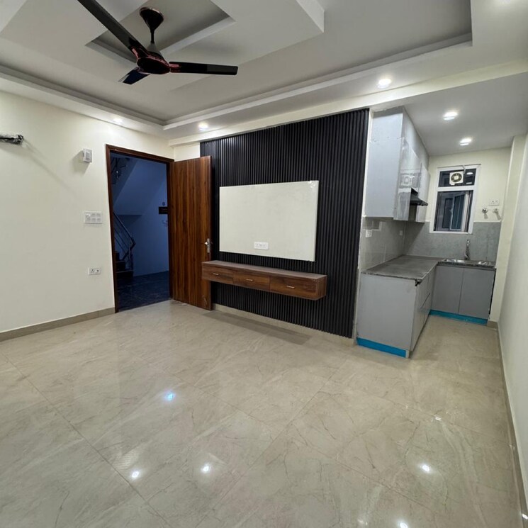 Room, rajpur khurd extension 2 Bedroom 850 Sq.Ft. Apartment In Rajpur Khurd Extension Delhi 8889864