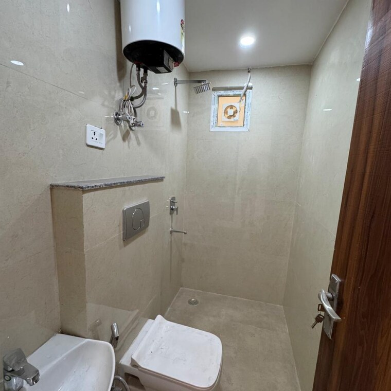 Bathroom, rajpur khurd extension 2 Bedroom 850 Sq.Ft. Apartment In Rajpur Khurd Extension Delhi 8889864
