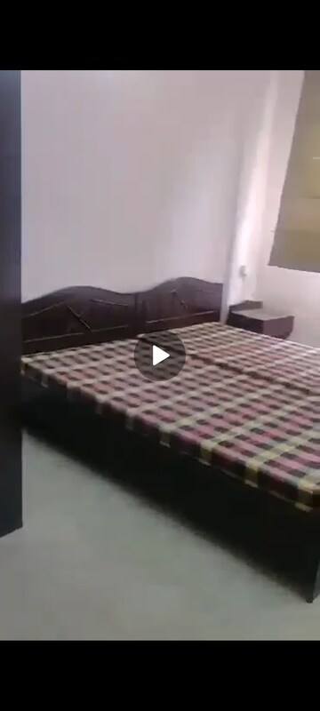 Bedroom in 3 BHK Apartment at DLF Ridgewood Estate, Dlf Phase iv – for Rent