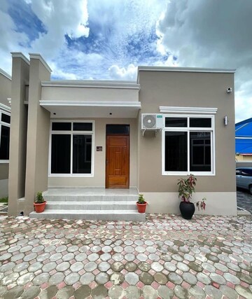 4 BHK Villa – Exterior View View at Ottapalam - for Sale