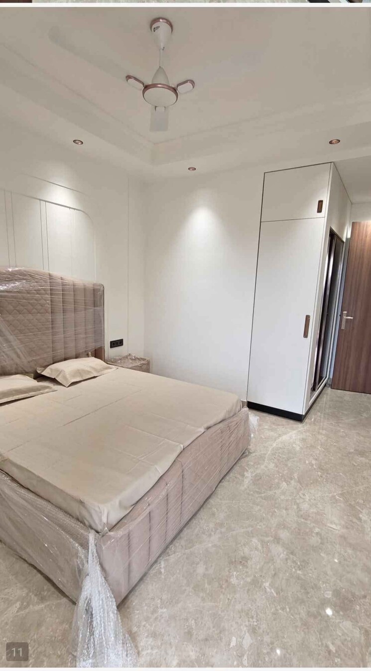 Bathroom, sector 9 4 Bedroom 342 Sq.Yd. Builder Floor In Sector 9 Gurgaon 8890035