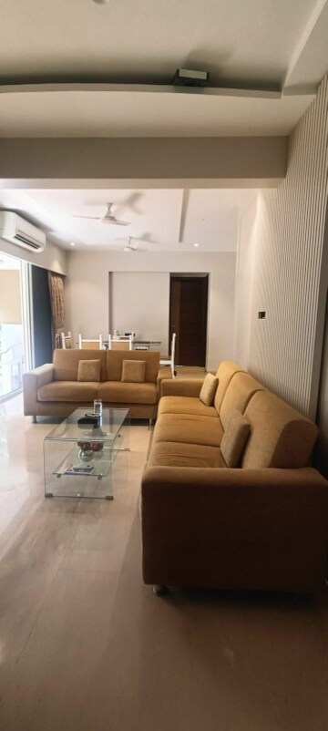 3 BHK Apartment For Rent in Khar West