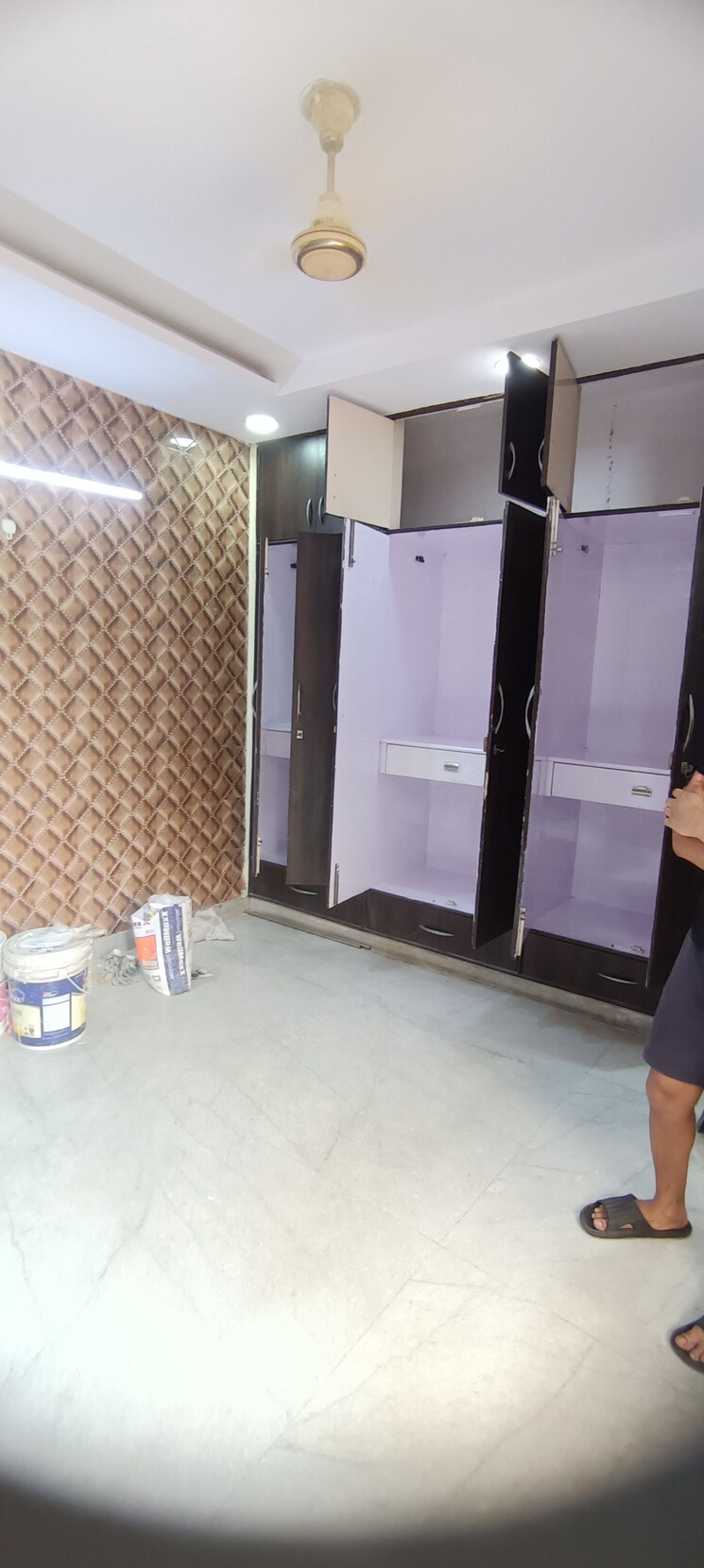 Room, ashok nagar 2.5 Bedroom 900 Sq.Ft. Builder Floor In Ashok Nagar Delhi 8890081