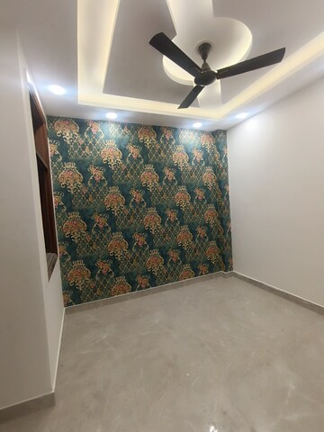 Bedroom in 1 BHK Builder Floor at Govindpuri – for Rent