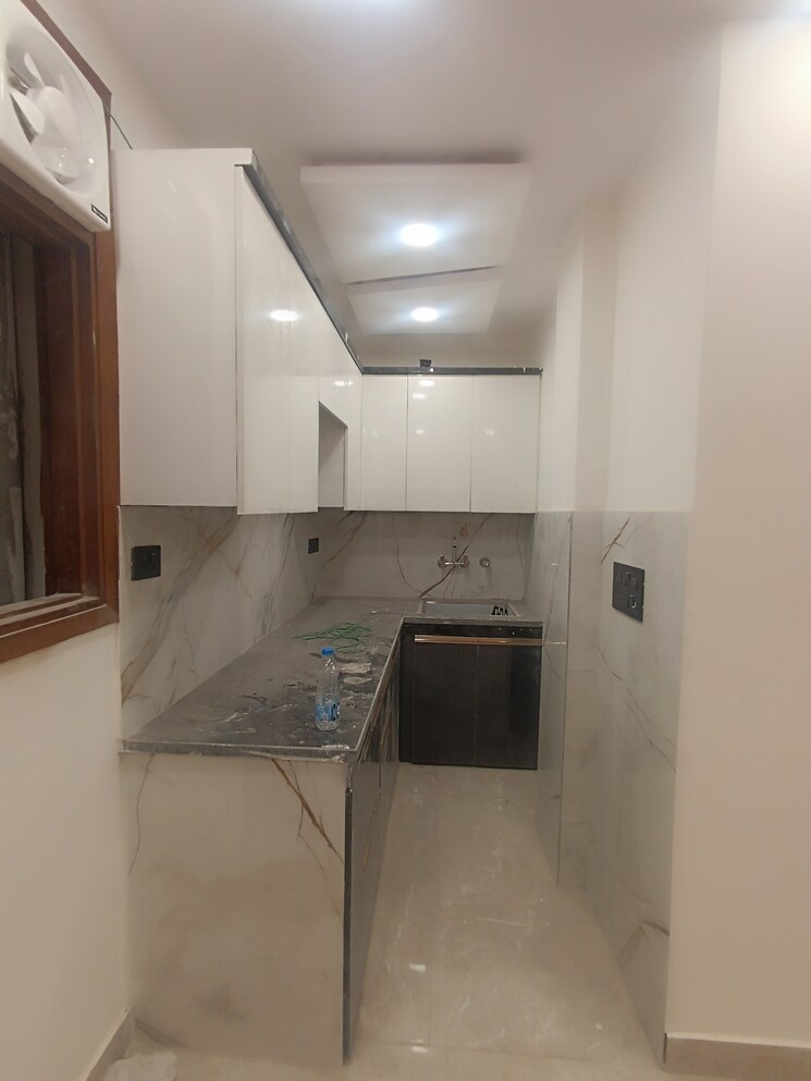 Kitchen, govindpuri 1 Bedroom 450 Sq.Ft. Builder Floor In Govindpuri Delhi 8890099