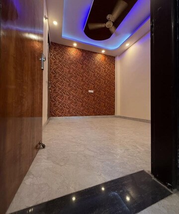 Bedroom in 2.5 BHK Builder Floor at Sector 35 – for Sale