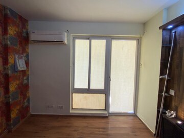 Building Lobby in 3 BHK Apartment at GPL Eden Heights, Sector 70 – for Rent