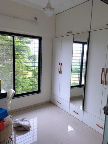 Bedroom in 1.5 BHK Apartment at Collectors Colony – for Rent
