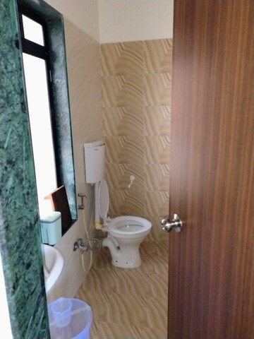 Bathroom in 1.5 BHK Apartment at Collectors Colony – for Rent
