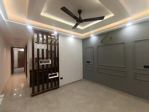 Room in 3 BHK Builder Floor at Govindpuri – for Sale