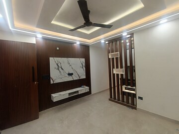 Bedroom in 3 BHK Builder Floor at Govindpuri – for Sale