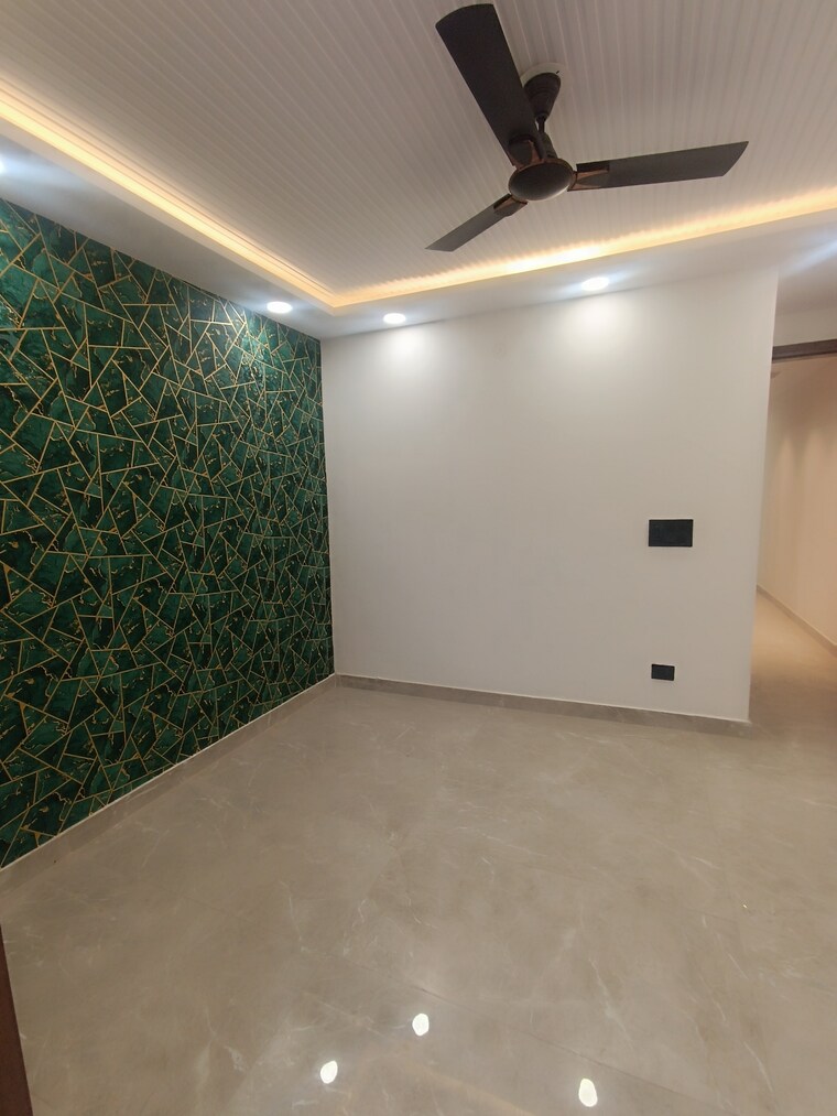 Room, govindpuri 3 Bedroom 900 Sq.Ft. Builder Floor In Govindpuri Delhi 8890178