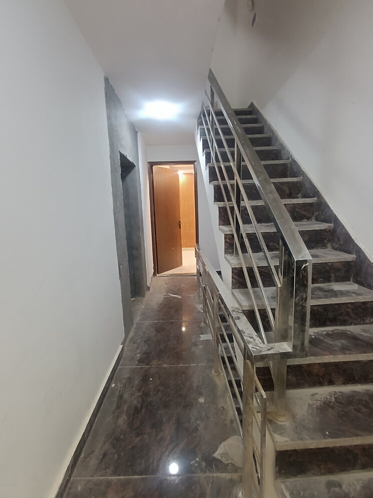 undefined, govindpuri 3 Bedroom 900 Sq.Ft. Builder Floor In Govindpuri Delhi 8890178