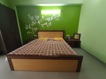 Bedroom in 4 BHK Apartment at Ramprastha Greens, Vaishali Sector 7 – for Rent