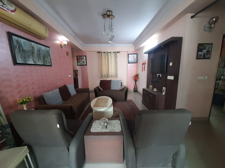 Living Room, ramprastha-greens 4 Bedroom 2200 Sq.Ft. Apartment In Vaishali Sector 7 Ghaziabad 8890446
