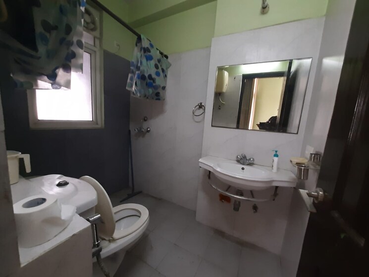 Bathroom, ramprastha-greens 4 Bedroom 2200 Sq.Ft. Apartment In Vaishali Sector 7 Ghaziabad 8890446