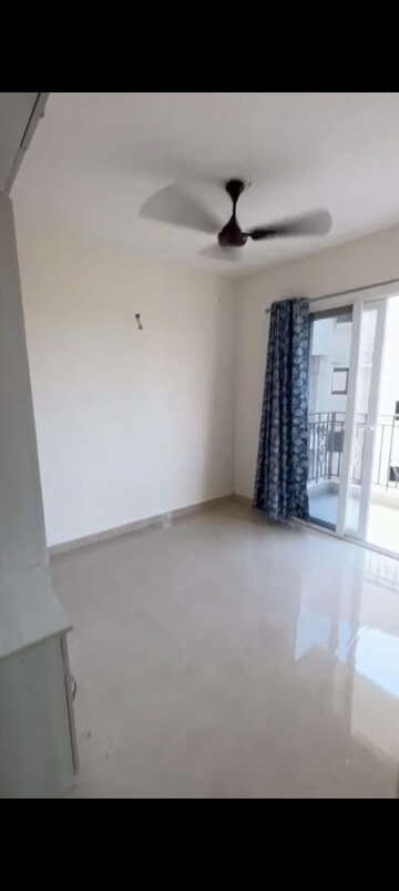 Room in 1 BHK Apartment at Signature Global Golf Greens, Sector 79 – for Sale