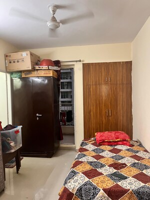 Bedroom in 4 BHK Villa at Kingson Green Villa Phase 2, Panchsheel Green – for Sale