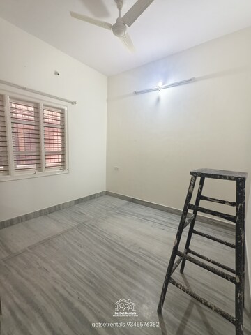 Room in 2 BHK Builder Floor at Hsr Layout – for Rent