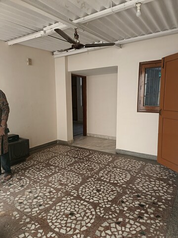 Bedroom in 2 BHK Independent House at Sector 31 – for Rent
