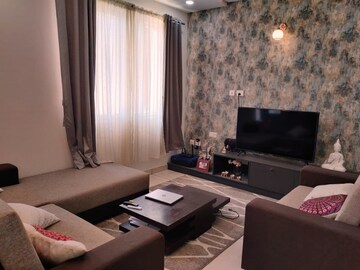 2 BHK Apartment For Rent in Prestige Lakeside Habitat, Varthur