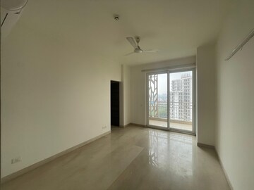 Room in 2 BHK Apartment at Puri Emerald Bay, Sector 104 – for Rent