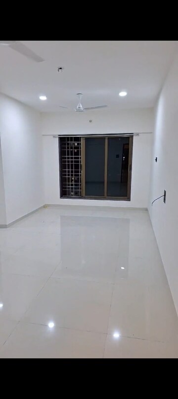 2 BHK Apartment For Rent in Poonam Vaishno Heights, Malad East