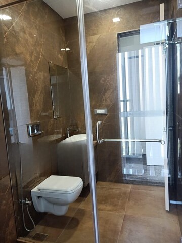 Bathroom in 5 BHK Apartment at Anchor Victorian, Parel – for Rent