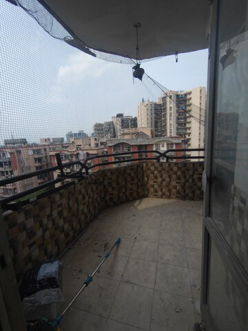 Balcony in 3 BHK Apartment at Unitech Sunbreeze Towers, Vaishali Sector 5 – for Rent
