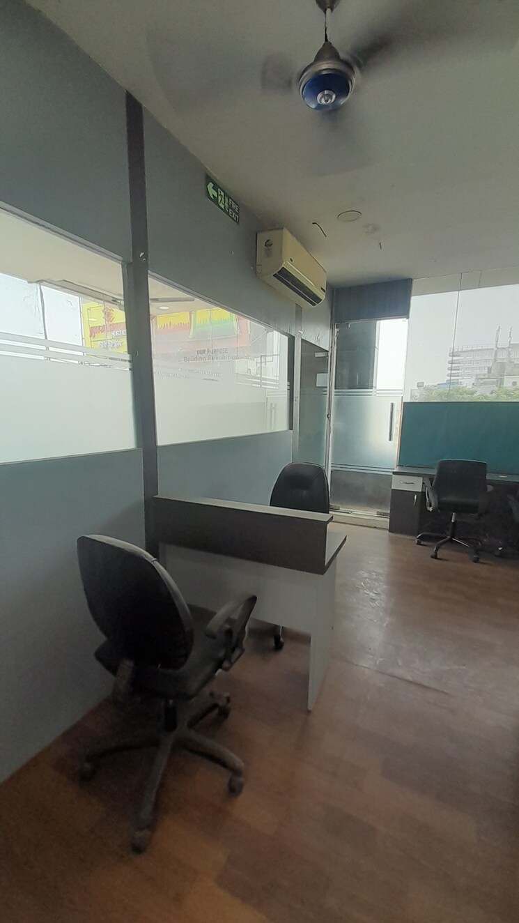 Team Area, telibandha Commercial Office Space 1700 Sq.Ft. In Telibandha Raipur 8890277