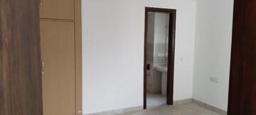 Room in 4 BHK Apartment at Uninav Bliss, Raj Nagar Extension – for Rent