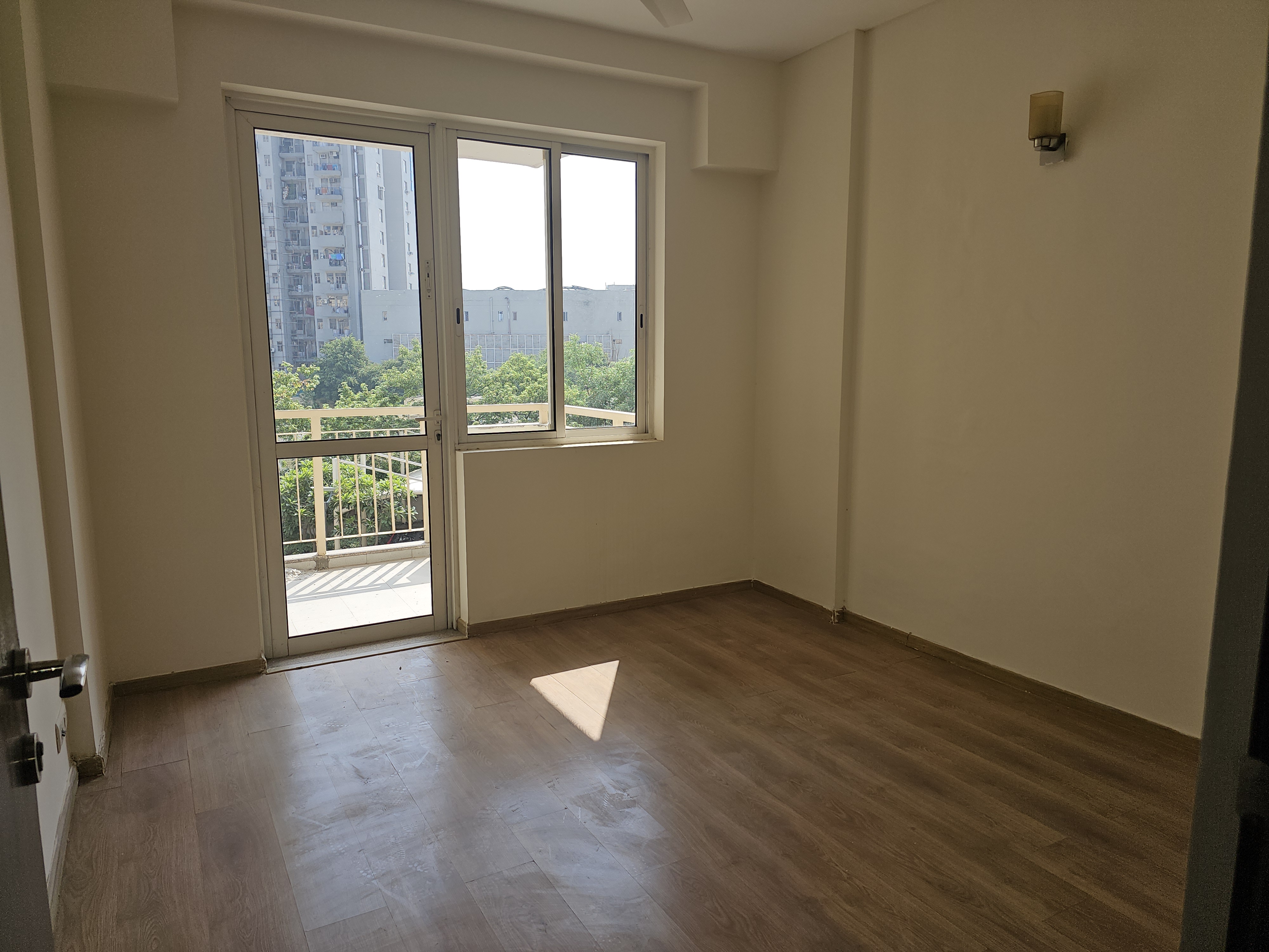 2 BHK Apartment For Rent in M3M Woodshire