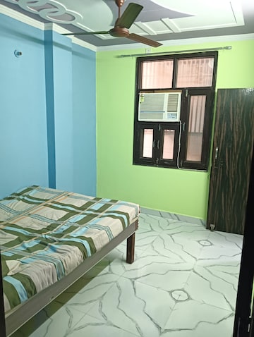 Bedroom in 1 BHK Builder Floor at Dwarka Mor – for Rent