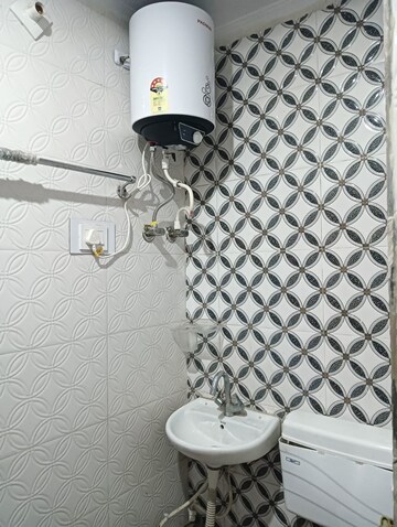 Bathroom in 1 BHK Builder Floor at Dwarka Mor – for Rent