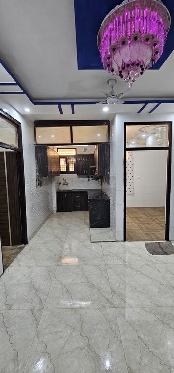 Parking in 2.5 BHK Apartment at SRS Royal Hills, Sector 87 – for Rent