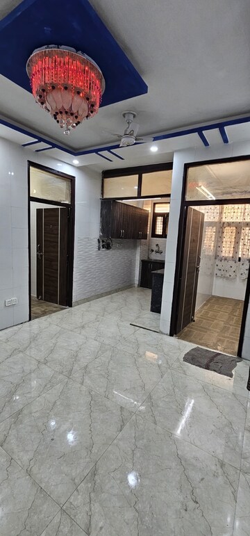 Building Lobby in 2.5 BHK Apartment at SRS Royal Hills, Sector 87 – for Rent