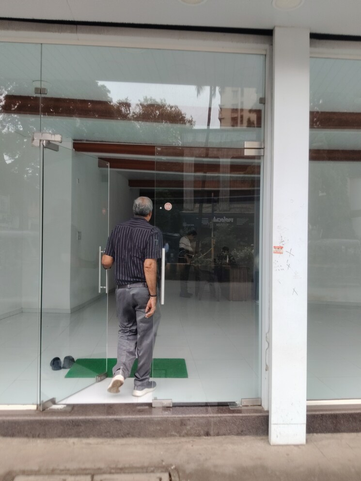 Floor Plan, malad west Commercial Showroom 2800 Sq.Ft. In Malad West Mumbai 8890321