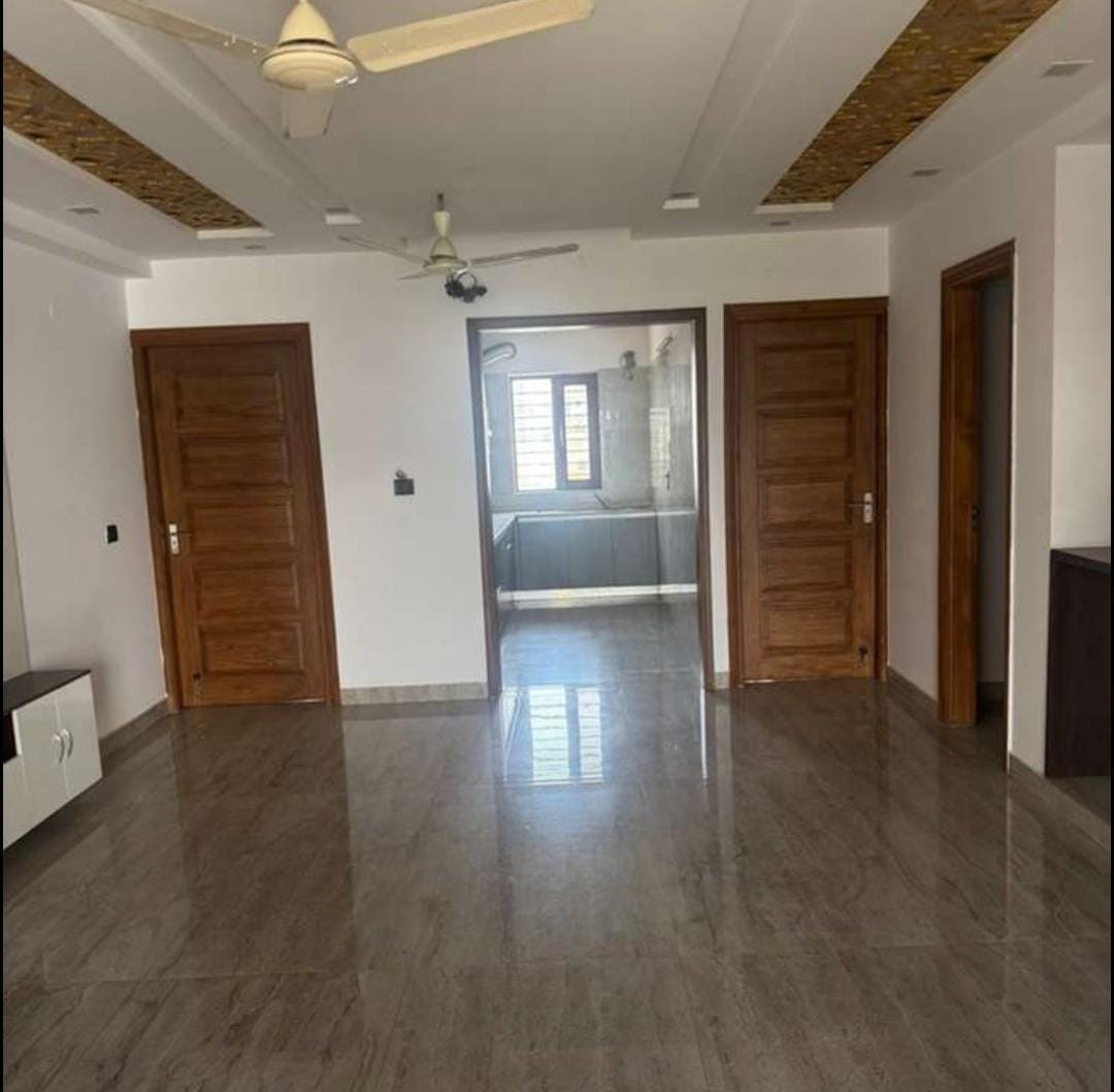 3 BHK + Study Room 250 Sq.Yd. Builder Floor in BP Homes