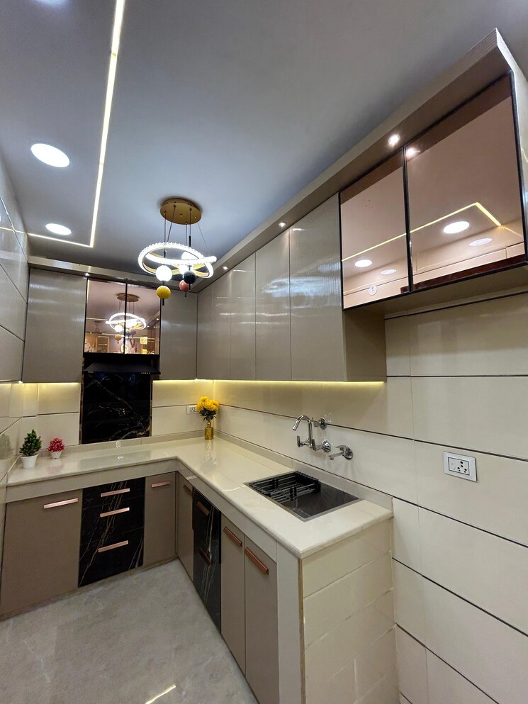 Kitchen, dwarka mor 3 Bedroom 713 Sq.Ft. Builder Floor In Dwarka Mor Delhi 8890319