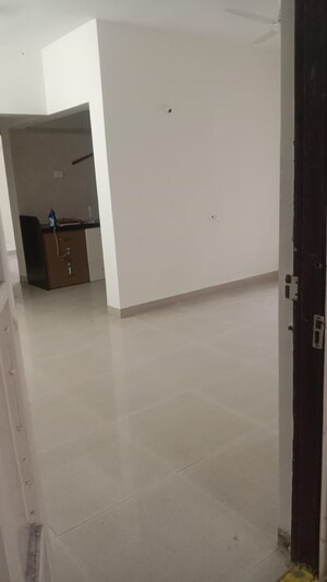 Room in 2 BHK Apartment at Hubtown Countrywoods, Kondhwa – for Sale